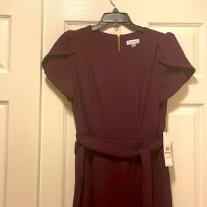 Calvin Klein Women Size 12 Burgundy/Wine Jumpsuit with Tulip Sleeve